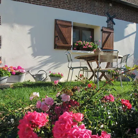 Casa de Férias Aux 3 Nids Fleuris Irreville