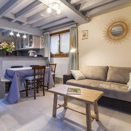 Casa de Férias Aux 3 Nids Fleuris Irreville