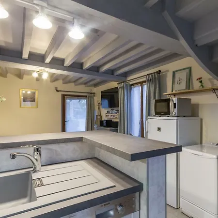 Aux 3 Nids Fleuris Casa de Férias